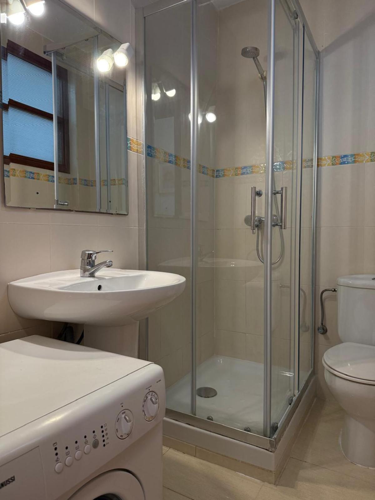 Apartamentos Colon Salou Buitenkant foto