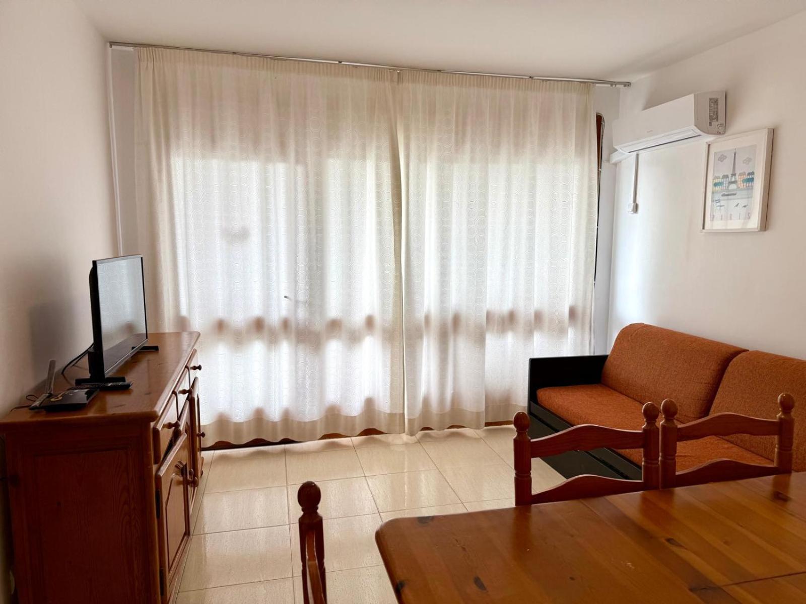Apartamentos Colon Salou Buitenkant foto